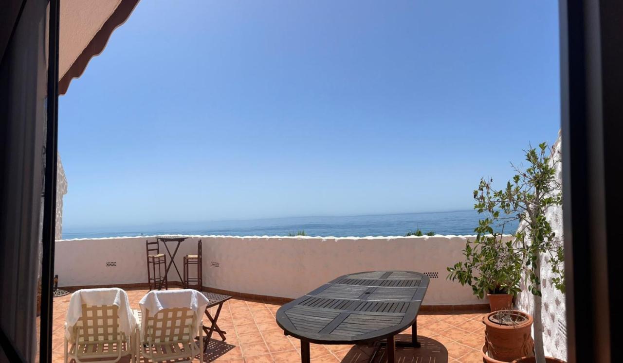Atico Sobre El Mar Apartment Benajarafe Bagian luar foto