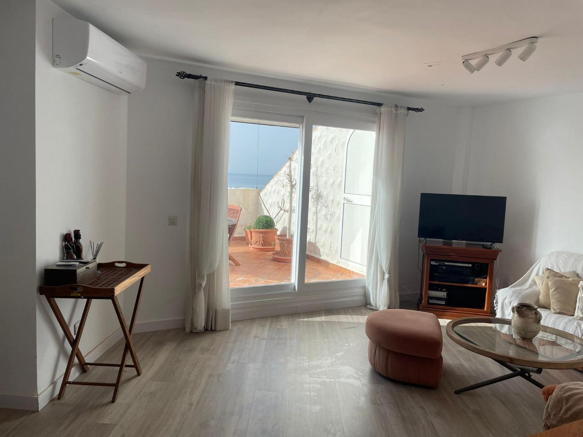 Atico Sobre El Mar Apartment Benajarafe Bagian luar foto