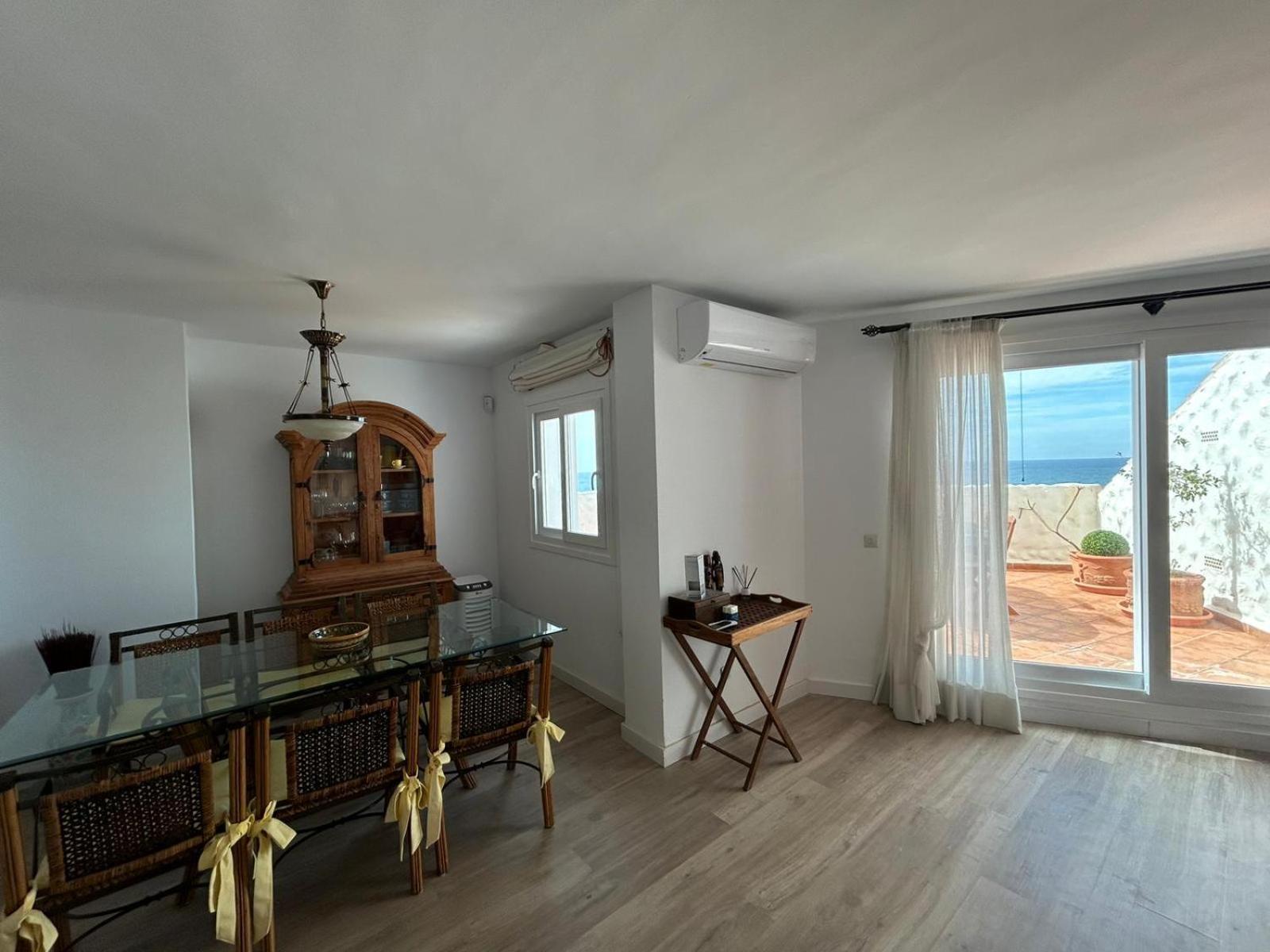 Atico Sobre El Mar Apartment Benajarafe Bagian luar foto