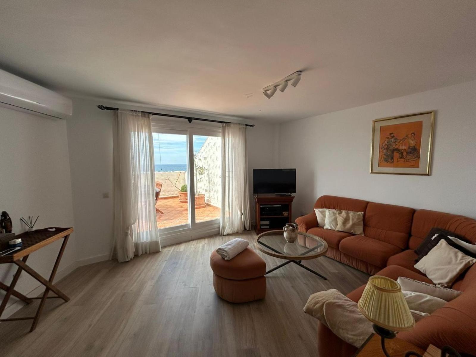 Atico Sobre El Mar Apartment Benajarafe Bagian luar foto